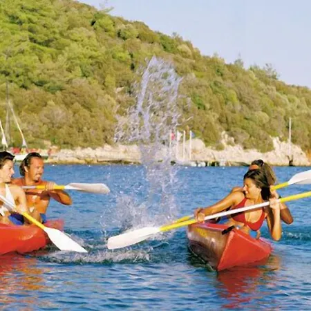 Bodrum Park منتجع يالتْشيفليك